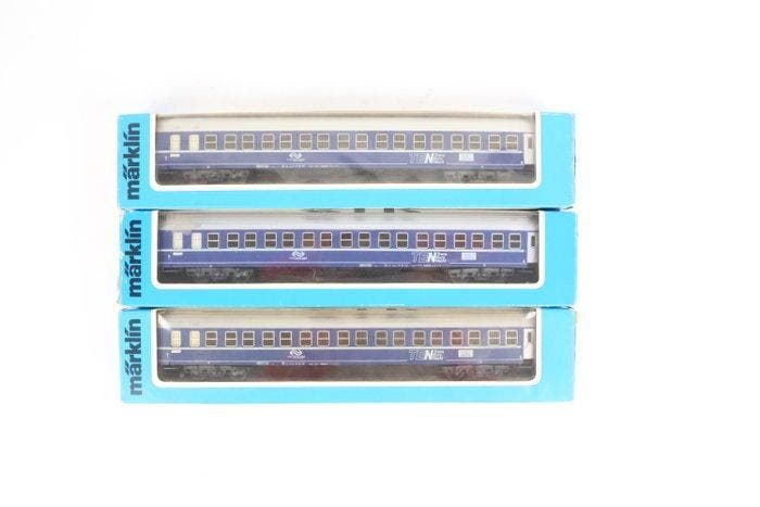 Märklin H0 - 4151 - Wagon de passagers pour trains, Hobby & Loisirs créatifs, Trains miniatures | HO