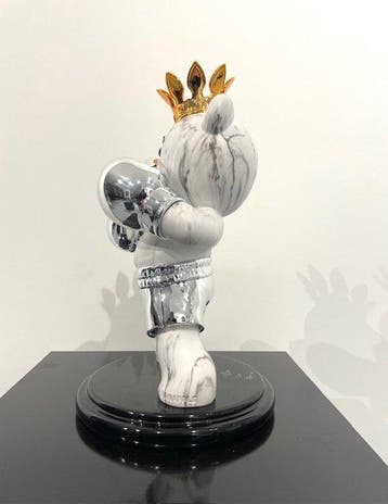 Van Apple - The Boxing Bear Platinum- Large