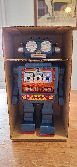 Horikawa - Speelgoed robot Attacking robot smoke - 1980-1990, Antiek en Kunst