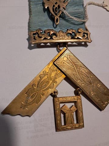 Royaume-Uni - Médaille de service - Bijou maçonnique Passé