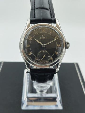 Omega - Military Small Second - Zonder minimumprijs - 2450 1, Nieuw