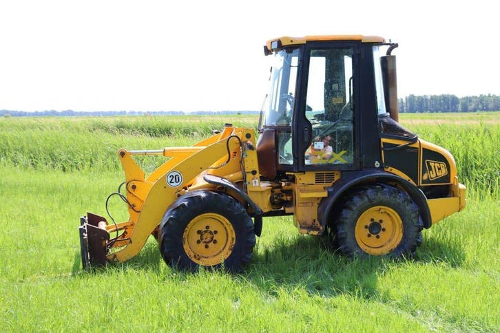 Veiling: Wiellader JCB SLP407 Diesel 57.5kW 2004, Zakelijke goederen, Machines en Bouw | Kranen en Graafmachines, Ophalen