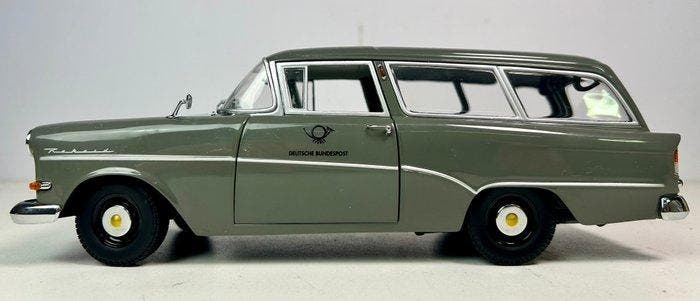 Minichamps 1:18 - Modelauto - Opel Rekord P1 Caravan, Hobby en Vrije tijd, Modelauto's | 1:5 tot 1:12