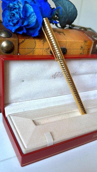S.T. Dupont - Stylo à plume, Collections, Stylos
