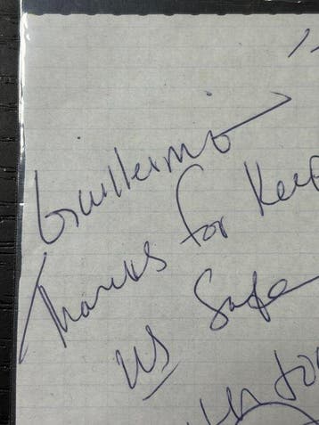 HALLE BERRY - Halle Berry - Autógrafo dedicado durante el