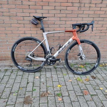 BH Bikes RS1 4.0 Racefiets 2025 – 105 Di2 12sp – Large -35%, Fietsen en Brommers, 28 inch, Carbon, Ophalen of Verzenden, Zo goed als nieuw