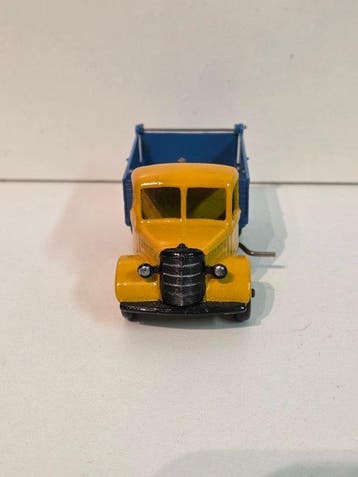 Dinky Toys 1:43 - Camion miniature - 410 Bedford end tipper