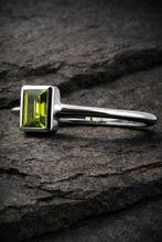 Argent, Bague minimaliste en péridot en argent 925 – pierre