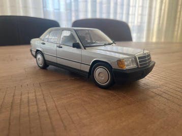 Minichamps 1:18 - Voiture miniature - Mercedes-Benz 190E, Nieuw