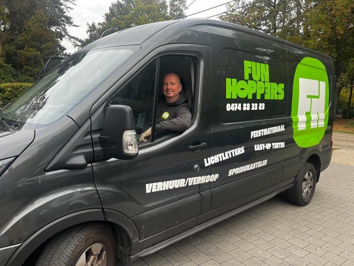 Chauffeur rijbewijs B, Diensten en Vakmensen, Koeriers, Chauffeurs en Taxi's, Chauffeursdiensten