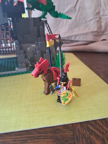 Lego Set - 6076 - Castle - Dark Dragons Den, Kinderen en Baby's, Speelgoed | Duplo en Lego, Nieuw