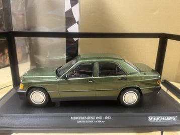 Minichamps 1:18 - Voiture miniature - Mercedes-Benz 190E -, Nieuw