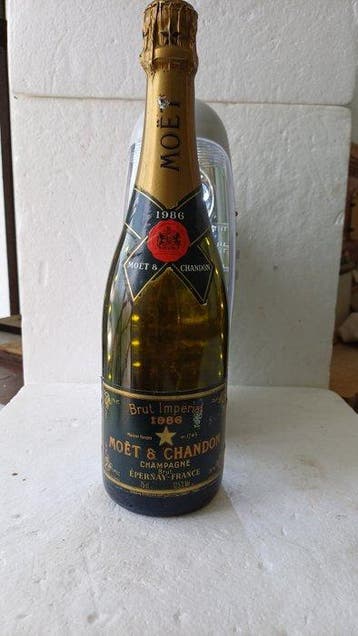 1986 Moët & Chandon, champagne - altro - 1 Bouteille (0,75