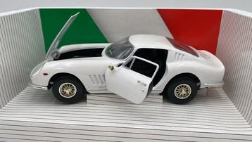Ertl 1:18 - Modelauto - Ferrari 275GTB 4 1966 1/18 -, Nieuw