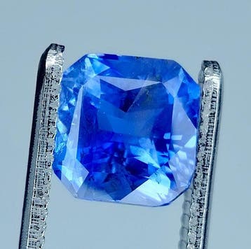 Blauw Saffier - 5.04 ct - nternational Colored Gemstone, Nieuw
