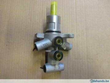 hoofrempomp Range Rover Sport  LR014528