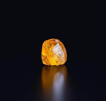 EXCEPTIONNEL Cristal de Grenat Spessartite FANTA 1,34 carats, Collections