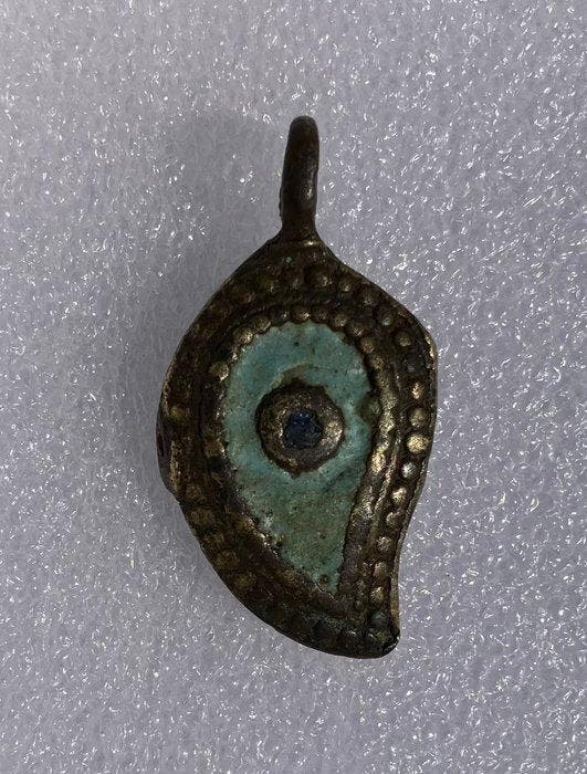 Romain antique Bronze Amulette (Sans prix de réserve), Bijoux, Sacs & Beauté, Bijoux anciens