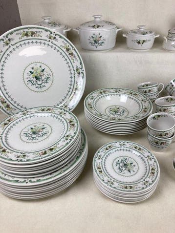 Royal Doulton - Kop en schotel (54) - Provencal - Porselein