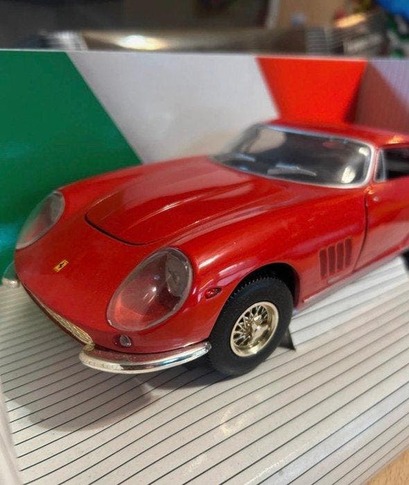 Ertl 1:18 - Modelauto - Ferrari 275 GTB 4, Hobby & Loisirs créatifs, Voitures miniatures | 1:5 à 1:12