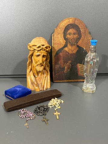 Lot de 6 objets de dévotions (6) - Bois, Verre, Métal -