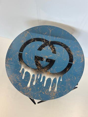 Rob VanMore - Tea-Time by Gucci Table - ø40cm