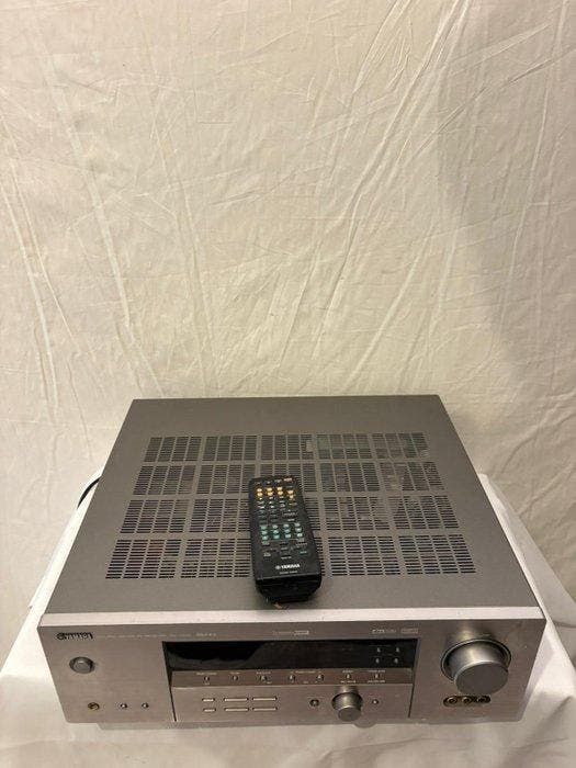 Yamaha - RX-V450 Solid state meerkanaals receiver, TV, Hi-fi & Vidéo, Radios