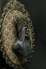 Wanddecoratie - 3D-kunstportret in een sierlijk rococo-lijst