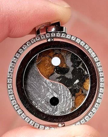 Météorite de Brenham Pendentif - 14.56 g, Collections