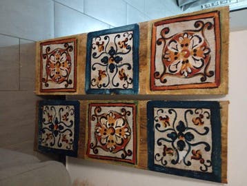 Decoratief ornament - Paar antieke plafondplanken die met de