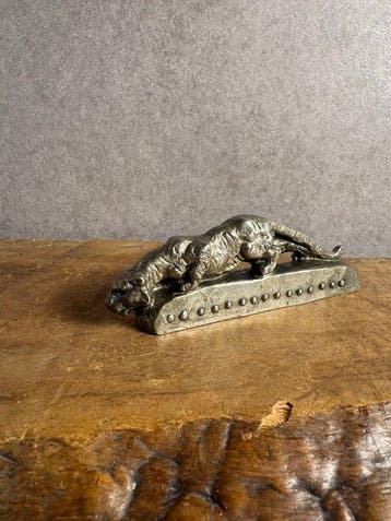 Yakushin Tora (Leaping Tiger) - Sculpture En alliage - Japon