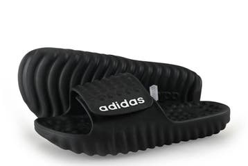 Adidas Slippers in maat 42 Zwart, Slippers, Zwart, Zo goed als nieuw, Verzenden