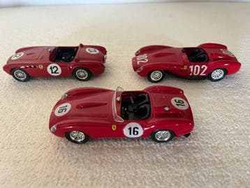 1:43 - Modelauto (19) - Fiat 500; Volkswagen Beetle; Citroën, Nieuw