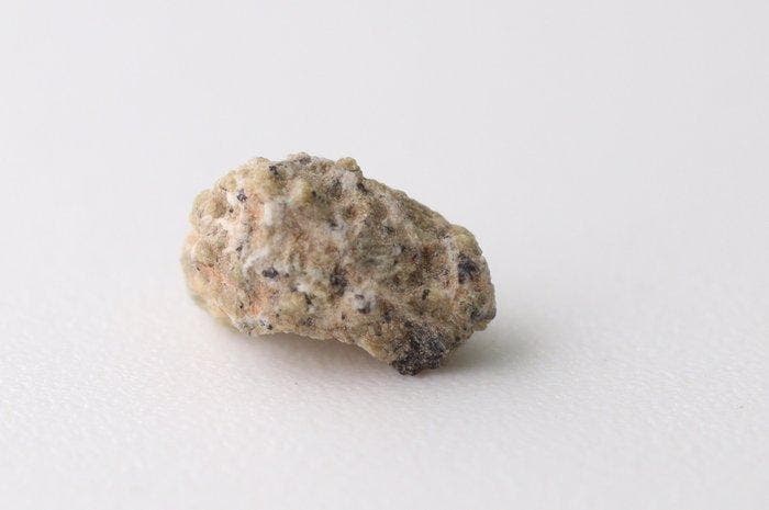 NWA 12241 meteoriet Martiaans (Shergottiet) zonder, Verzamelen, Mineralen en Fossielen