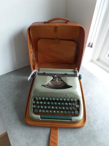 Erika 12 - Machine à écrire - 1960-1970