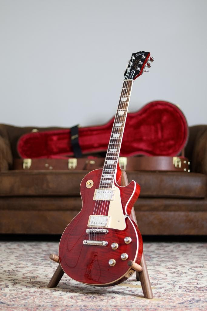 Gibson Les Paul Standard 60s | Cherry Red, Musique & Instruments, Instruments à corde | Guitares | Électriques, Envoi