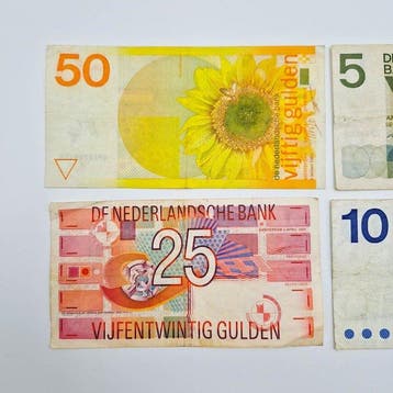 Nederland. - 5, 10, 25, 50 Gulden - various dates (Zonder