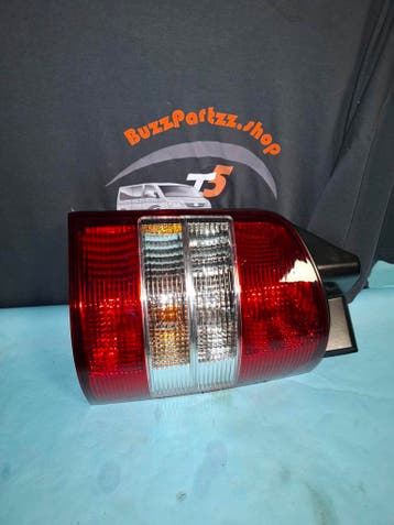 VOLKSWAGEN TRANSPORTER T5 DUBBEL WIT ACHTERLICHT KLEP VAK 6H, Ophalen of Verzenden, Gebruikt, Volkswagen