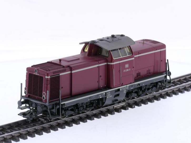 Schaal H0 Märklin 3473 diesellocomotief BR211 van de DB...., Hobby en Vrije tijd, Modeltreinen | H0, Wisselstroom, Locomotief