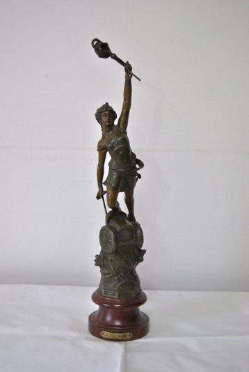 Statue, La Victoire - 52 cm - Bois, Régule, Antiquités & Art