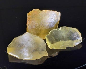Libisch woestijnglas (LDG), 123.50ct impactiet-meteoriet,, Collections, Minéraux & Fossiles