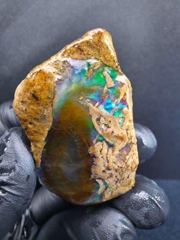 226ct Crystal Opal Specimen Ruw- 45.31 g
