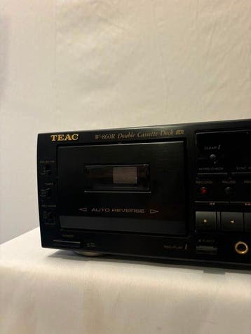 TEAC - W-860R Audiocassette deck