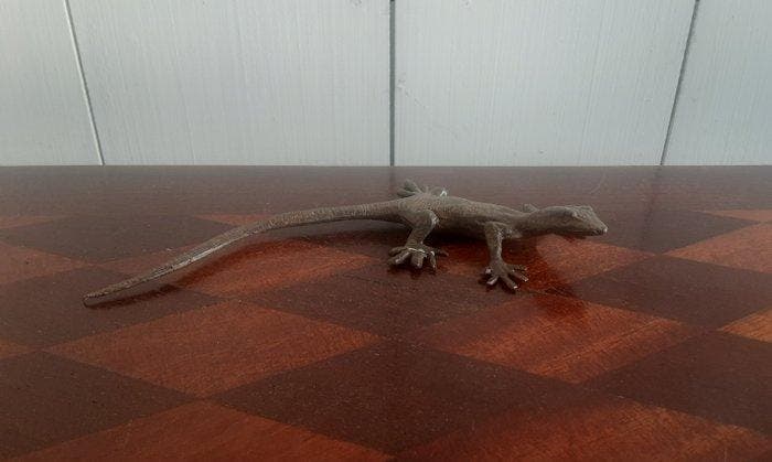 P. Chenet - Figure - Hagedis - Bronze, Antiquités & Art, Curiosités & Brocante
