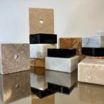 sculptuur, - - 0 cm - 17 stuks - Voetstuk - Marmeren bases -