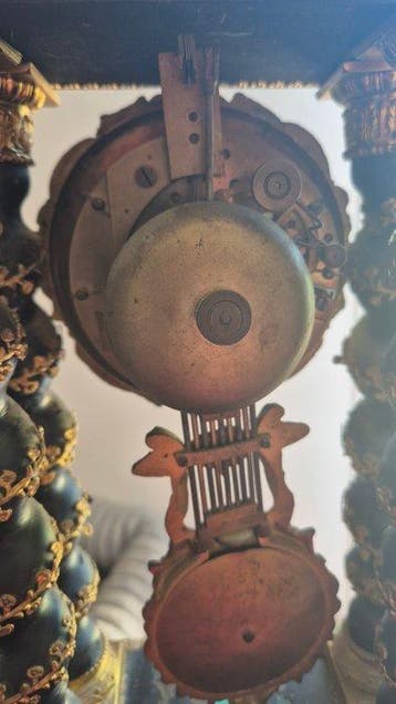 Pendule portique - Bois, Laiton - 1850-1900