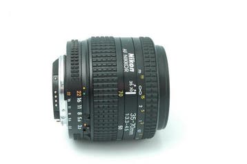 Nikon AF NIKKOR 35-70mm 1:3.3-4.5 Cameralens, Nieuw