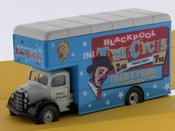 Schaal 1:50 Corgi Classics Bedford O series pantechnicon..., Ophalen of Verzenden, Gebruikt, Corgi