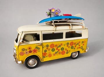 Decoratief ornament - Europa - old metal car