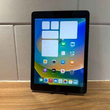Apple iPad (5th Generation) 128GB Wifi - Mobiele telefoon